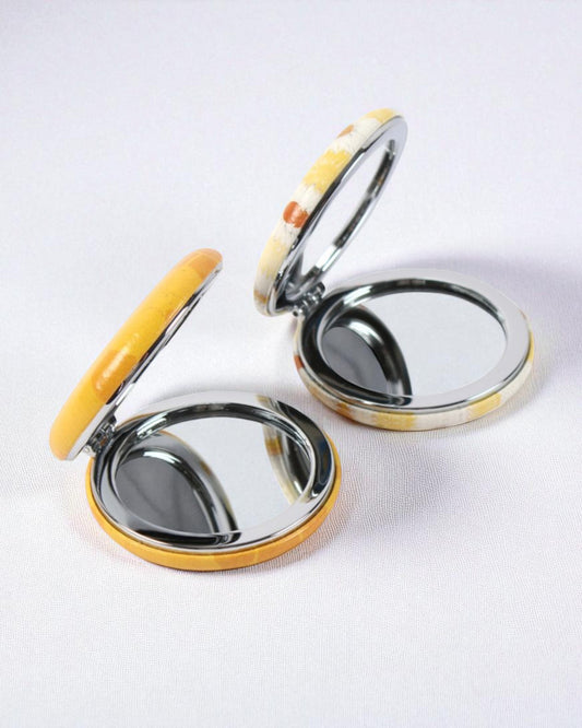 Daisy Picking Compact Mirrors